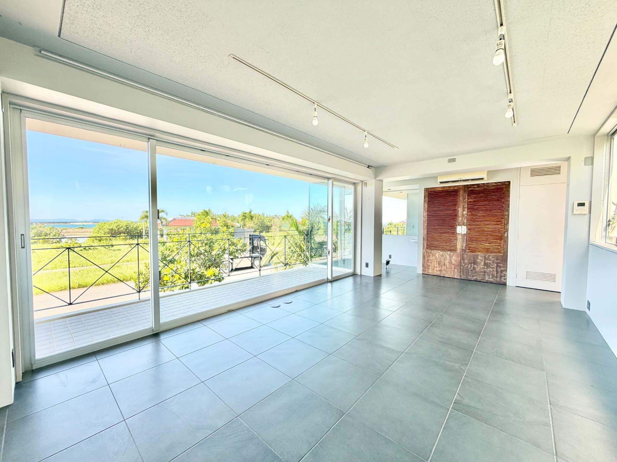 Oceanfront Luxury Designer Villa / 3LDK, Itoman-shi, Okinawa photo 10