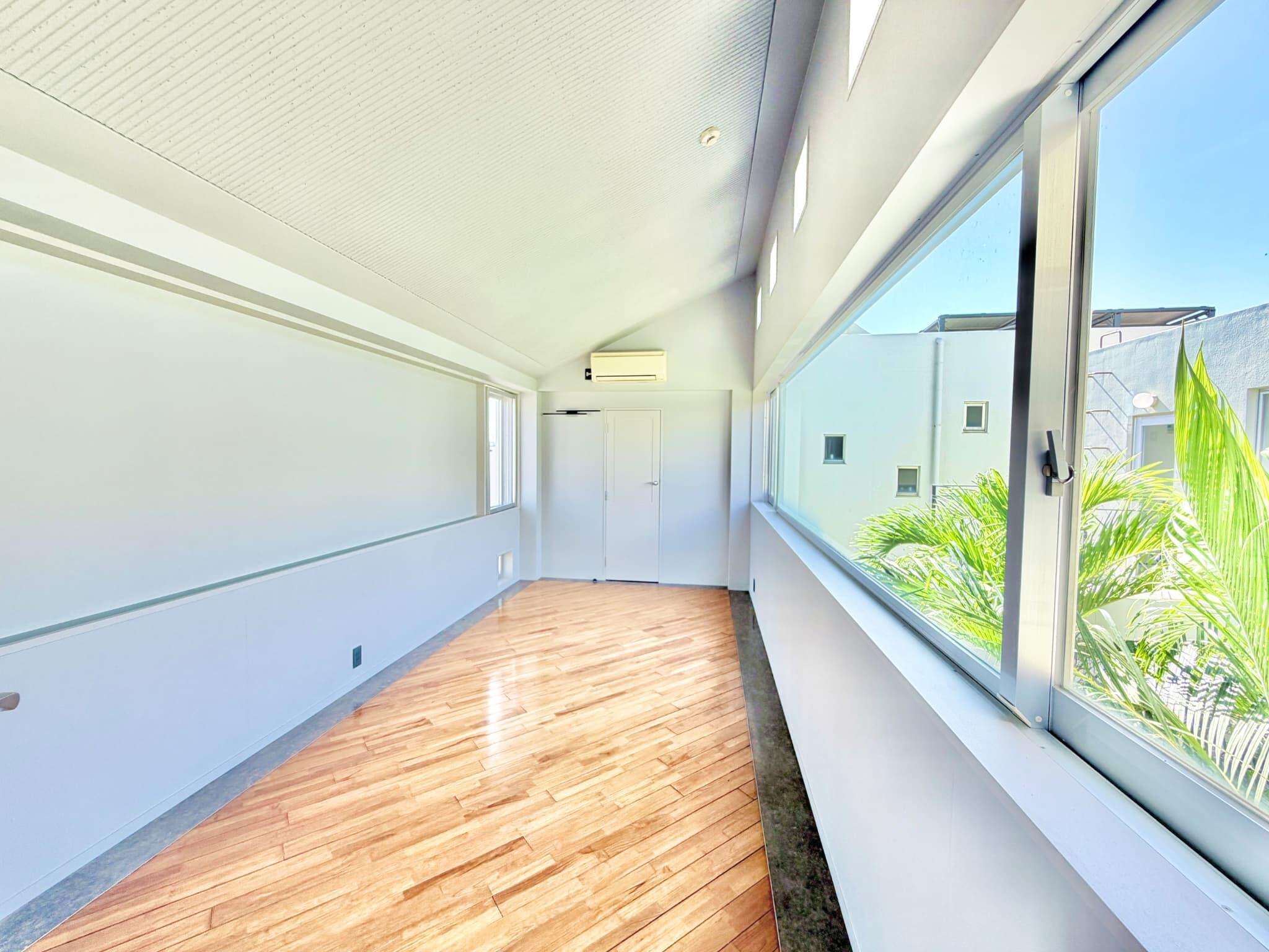 Oceanfront Luxury Designer Villa / 3LDK, Itoman-shi, Okinawa photo 6