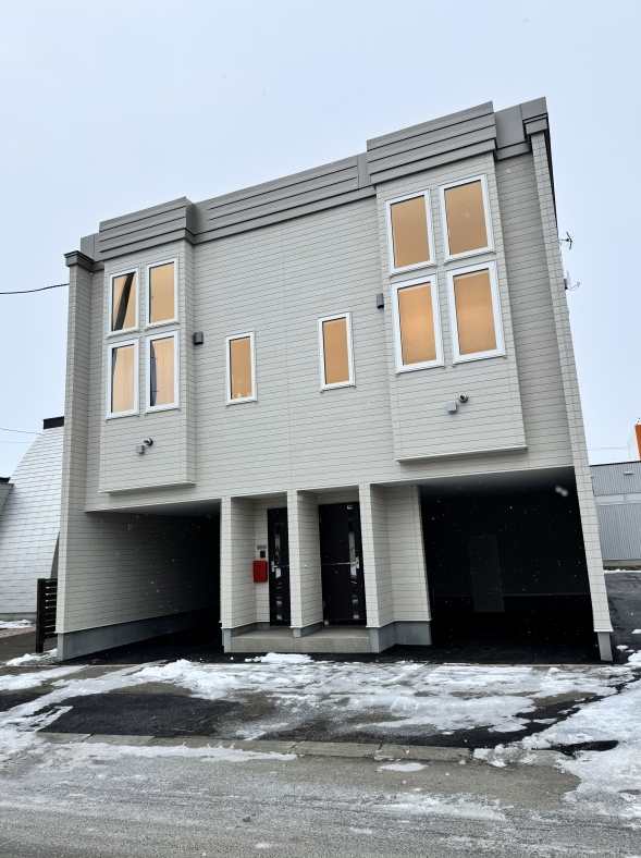 Short-Term Rental Investment Apartment / 5 × 1LDK, Furano, Hokkaido photo