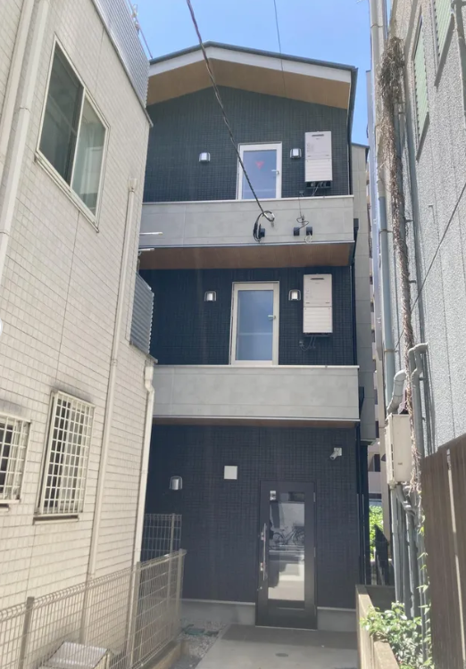 Whole Apartment Building / 1K × 6, Ikebukuro photo 2