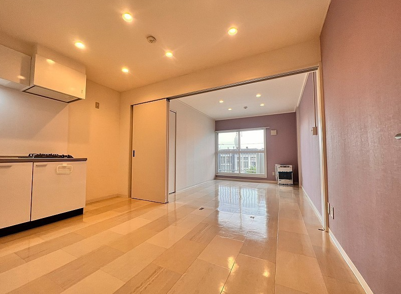 Whole Apartment Building, Tomakomai photo 9