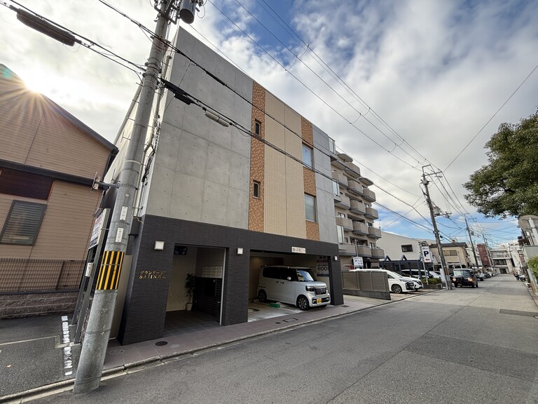 Whole Apartment Building / 1K × 16, Kyoto photo 3