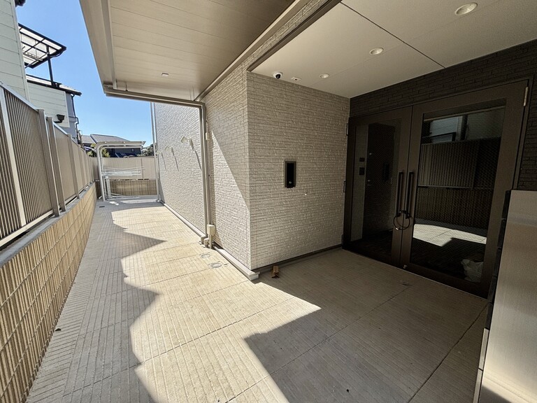 New Whole Apartment Building / 24 Units, Toyonaka photo 8