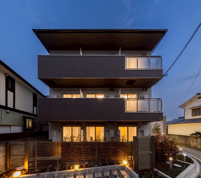 New Whole Apartment Building / 18 Units, Ikeda photo 1