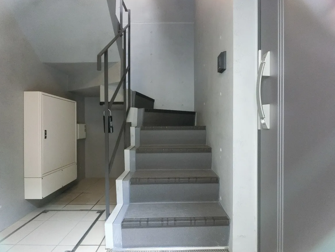 New Whole Apartment Building / 8 Units, Kikukawa photo 5