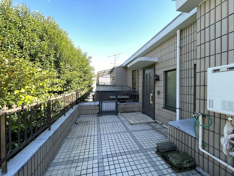 Whole Mixed-Use Building / 10 Units, Kamikedai photo 6