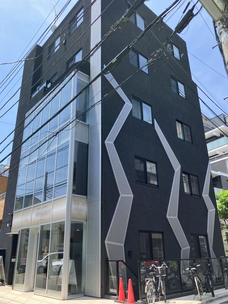 Whole Commercial Building / 6 Units, Sangenjaya photo 1