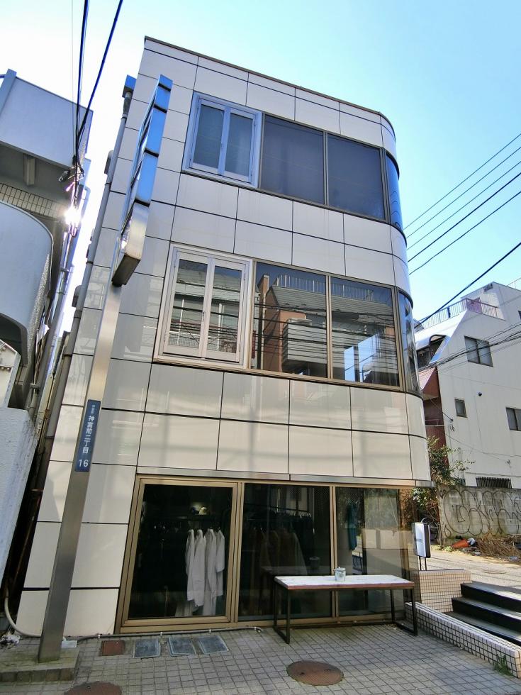 Whole Retail & Office Building / 3 Units, Jingumae photo 3