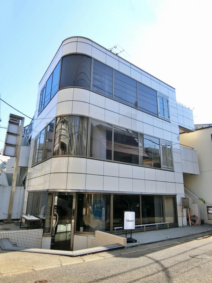 Whole Retail & Office Building / 3 Units, Jingumae photo
