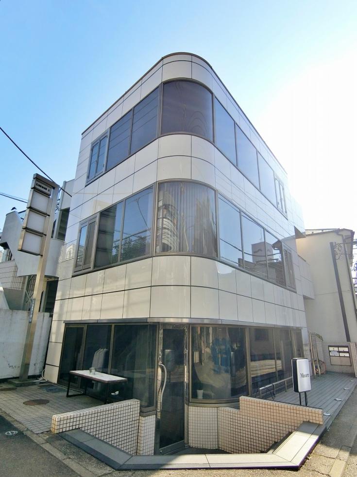Whole Retail & Office Building / 3 Units, Jingumae photo 2