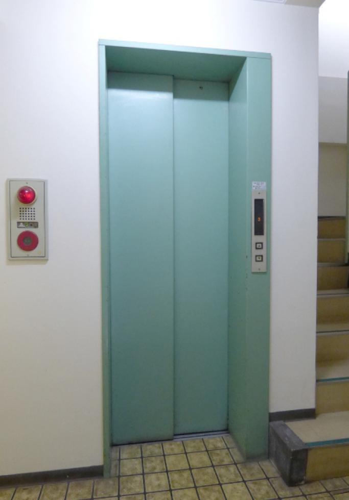 Whole Mixed-Use Commercial Building / 11 Units, Jimbocho photo 4