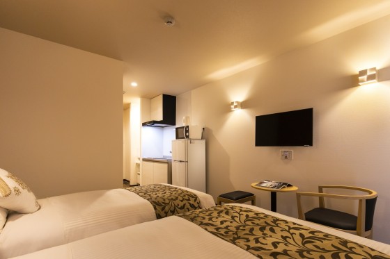 Operating Hotel / 22 Guest Rooms, Yogi, Okinawa City photo 3