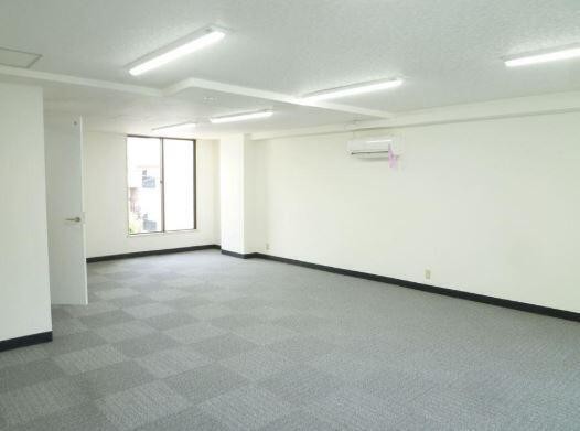 Whole Office / Commercial Building, Jiyugaoka photo
