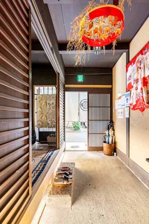 Operating Machiya Guesthouse / 4K, Umekoji, Kyoto photo 2