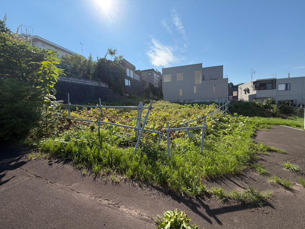 Large Residential Land, Fushimi 2, Sapporo photo