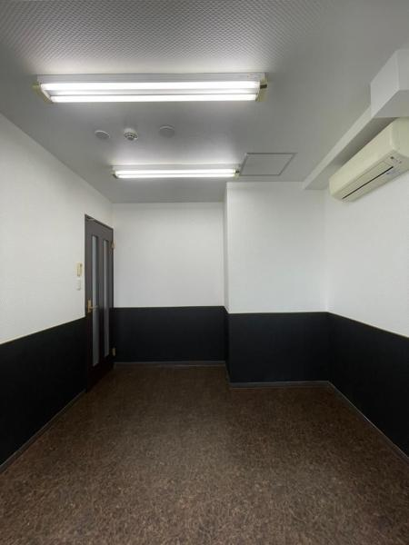 Whole Retail / Commercial Building, Saiin photo 8