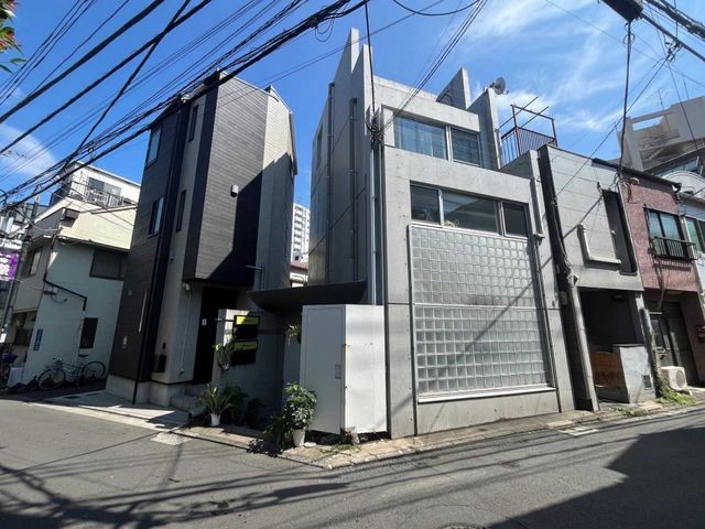 Whole Commercial Building, Yoyogi 1-chome photo 1