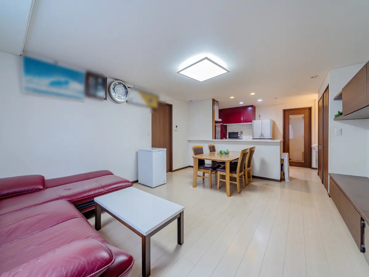 Rental-Income Residence / 5LDK, Ikebukuro-Honcho photo 2