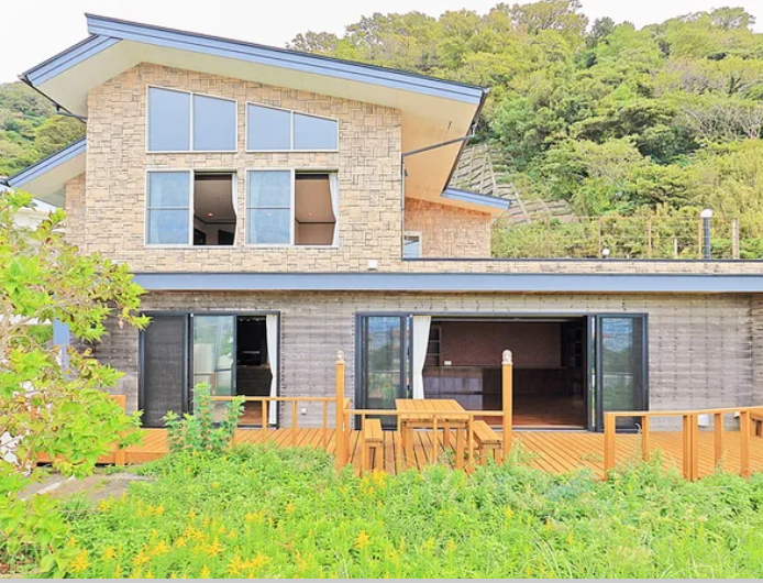 Shimoyamaguchi Hayama All-Electric House, Kanagawa photo