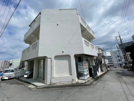 INFINITY HOTEL Higawa / Commercial Building, Naha photo 4