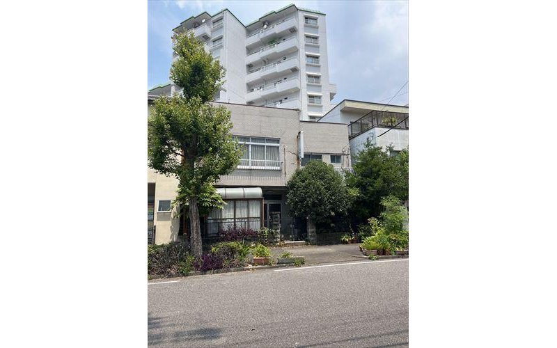 Kanayama / Land, Nagoya photo 3
