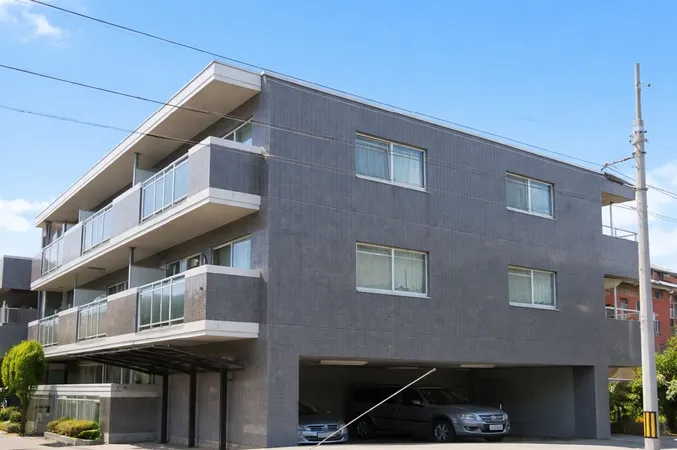 Simpless Tarumi / Whole Apartment Building / Osaka photo 2