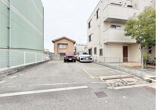Luxury Two-Family Residence / 6LLDDKK+S, Osaka photo 2