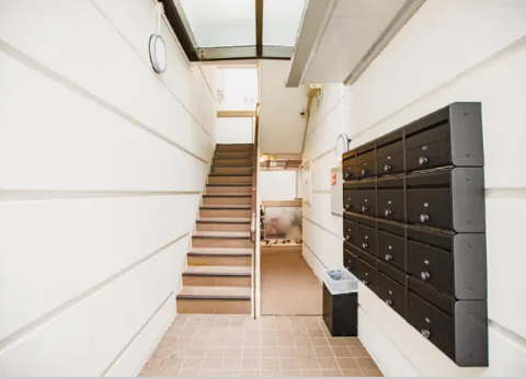 Towa Mansion / Whole Apartment Building / 2DK, Osaka photo 2