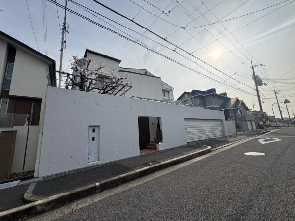 Grand Residence / Detached House / 7LDK, Osaka photo 1