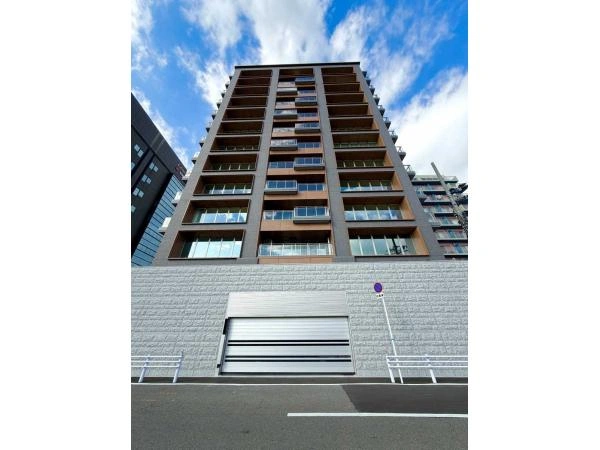 Proud Osaka Castle / Luxury Condominium / 2LDK, Osaka photo 4